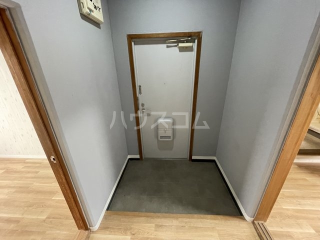 13/30 玄関