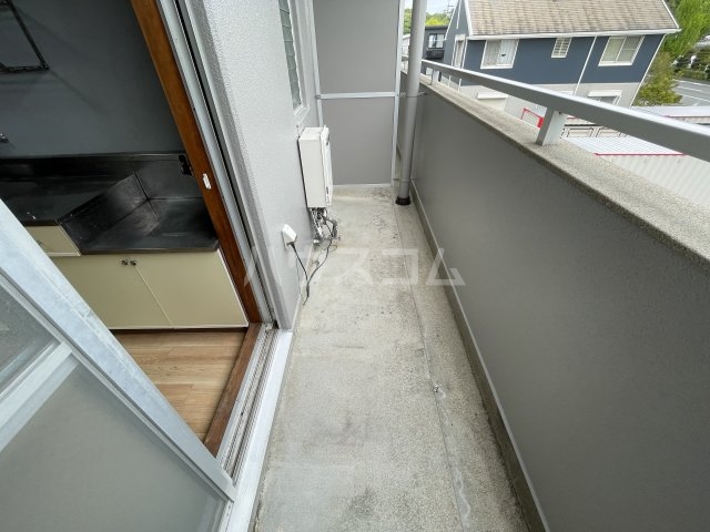 21/30 バルコニー