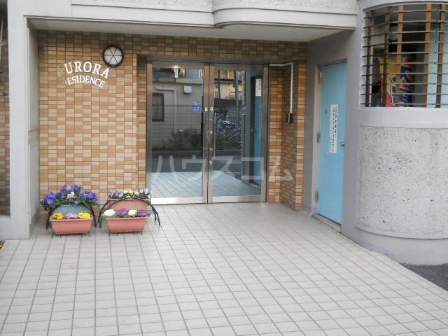 17/19 エントランス