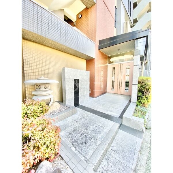 15/21 エントランス