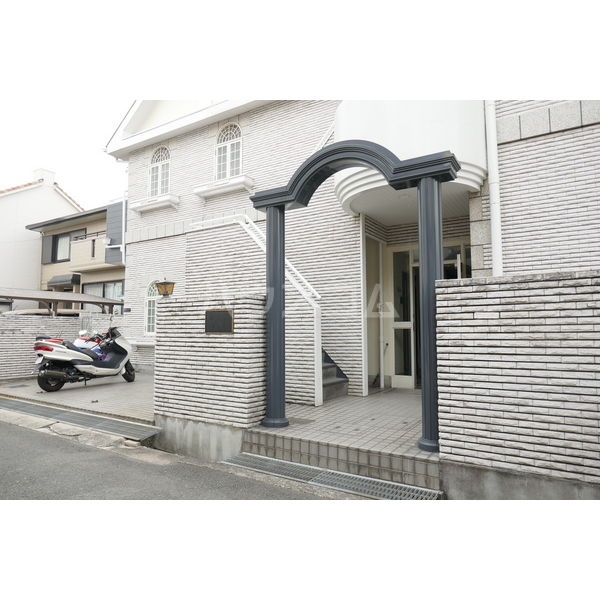 14/24 エントランス