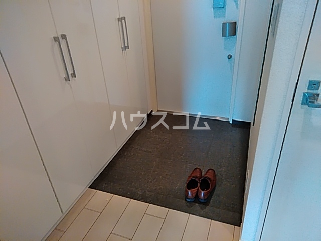 14/30 玄関