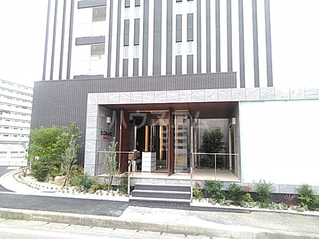 2/5 エントランス