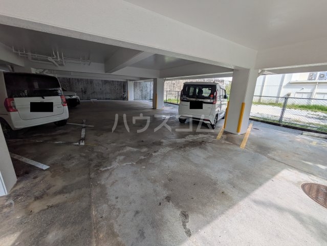 20/22 駐車場