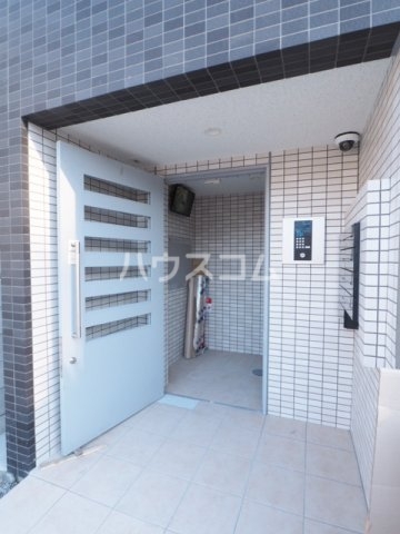 17/25 エントランス