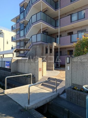 2/10 エントランス