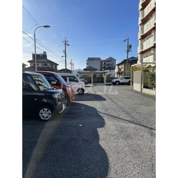 17/25 駐車場