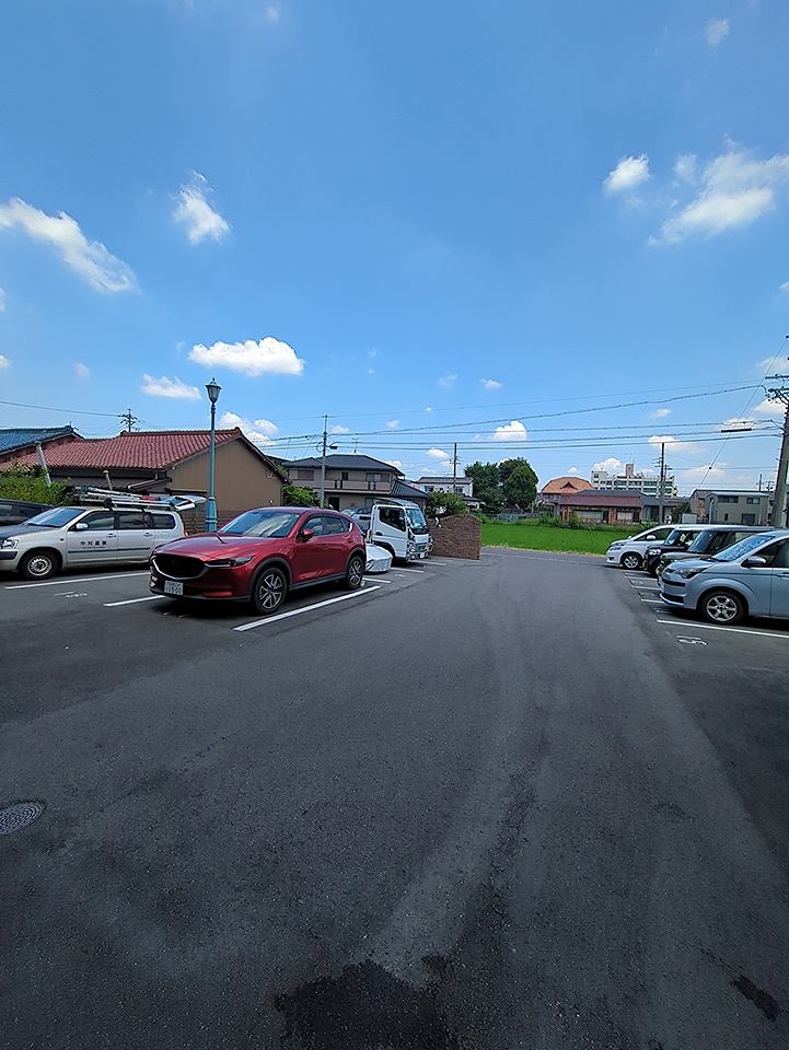21/28 駐車場