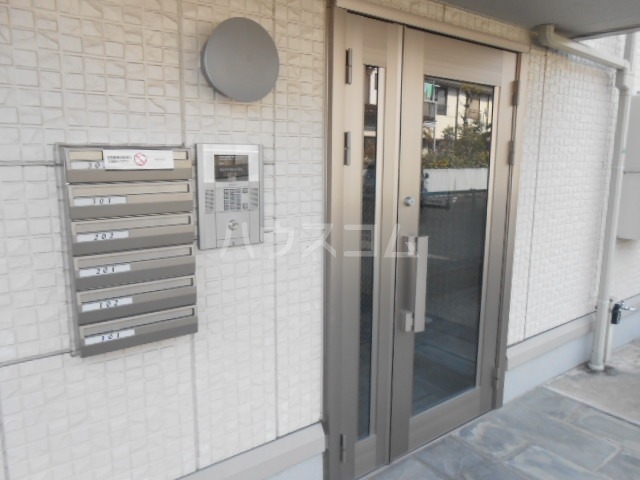 20/28 エントランス