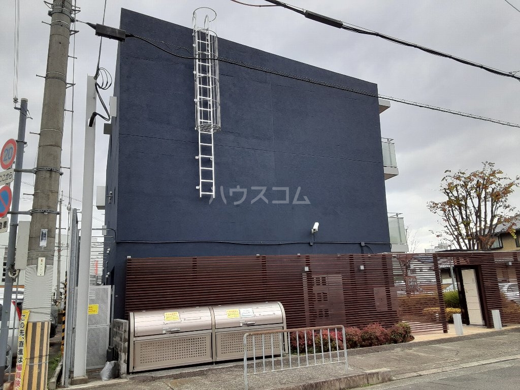 2/30 外観