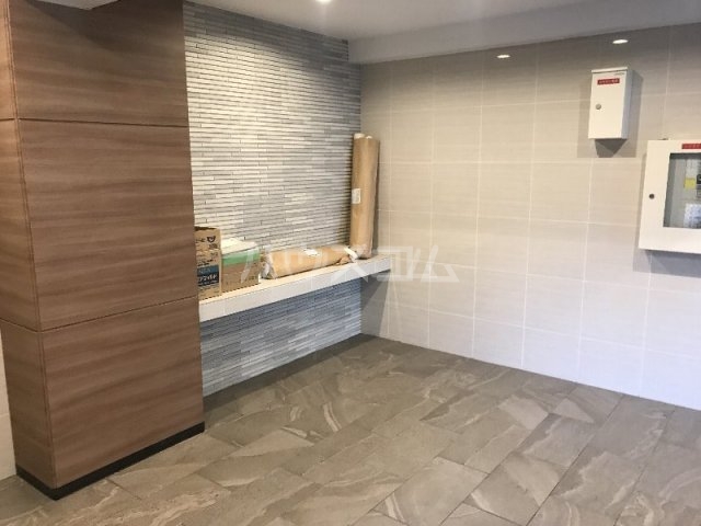 16/26 エントランス