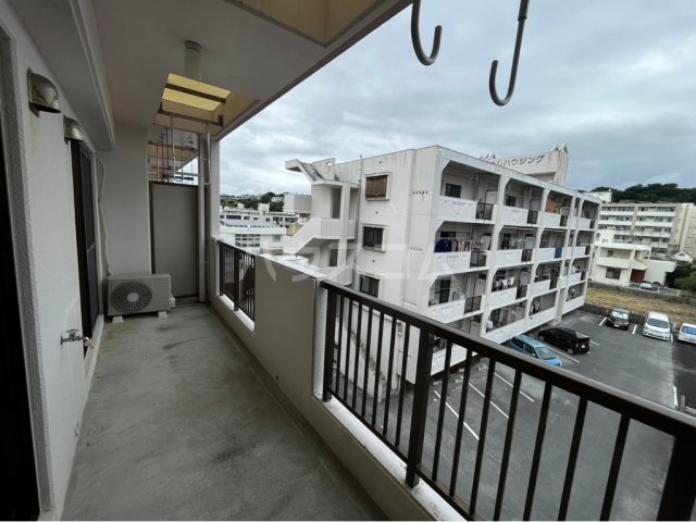 13/23 バルコニー