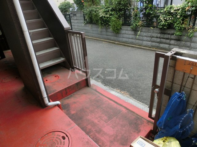 3/7 エントランス