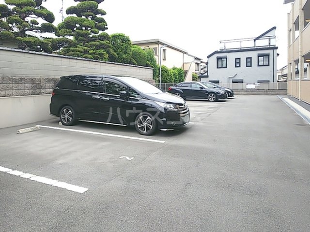 23/29 駐車場