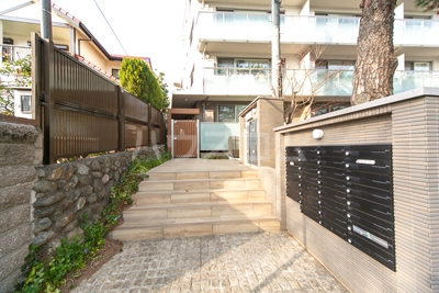 19/24 エントランス