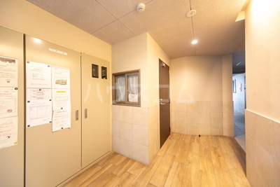 21/24 エントランス