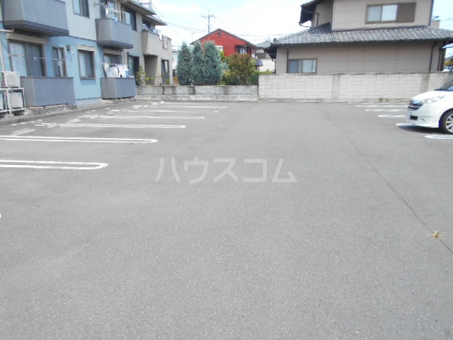 17/22 駐車場