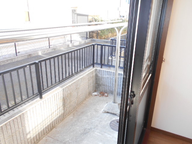 16/27 バルコニー