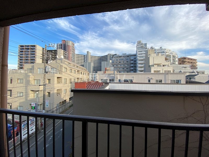 13/19 バルコニー