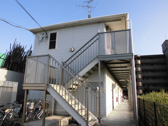 20/28 エントランス