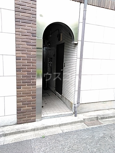 2/6 エントランス