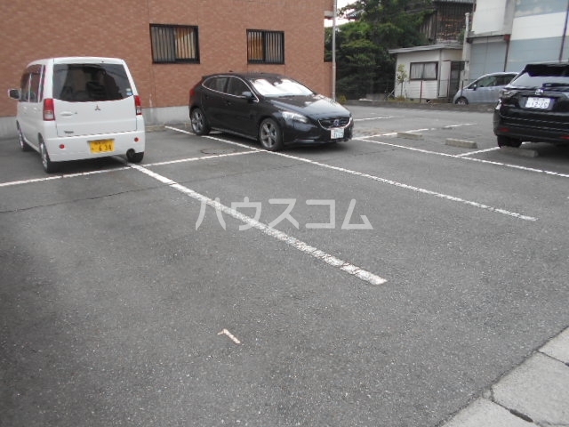 17/22 駐車場
