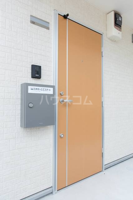 15/20 エントランス