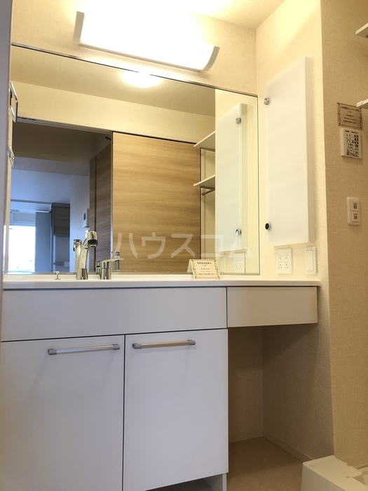 14/28 洗面