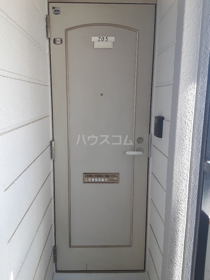 15/22 エントランス