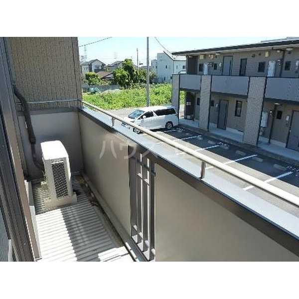 18/27 バルコニー