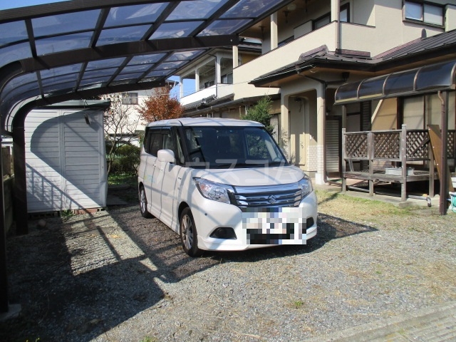 22/22 駐車場