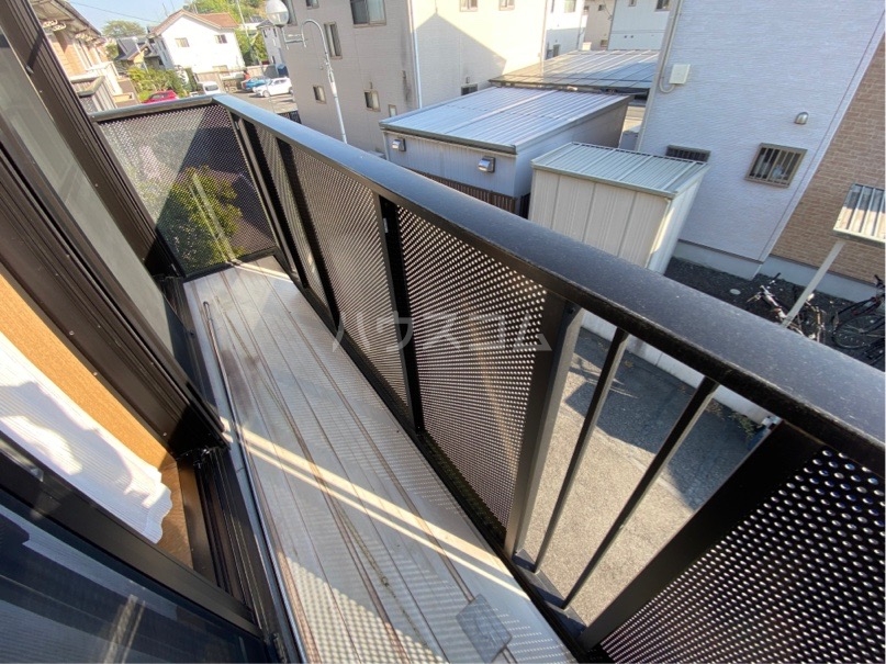 17/27 バルコニー