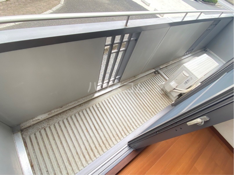 17/23 バルコニー