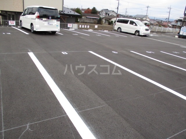 22/22 駐車場