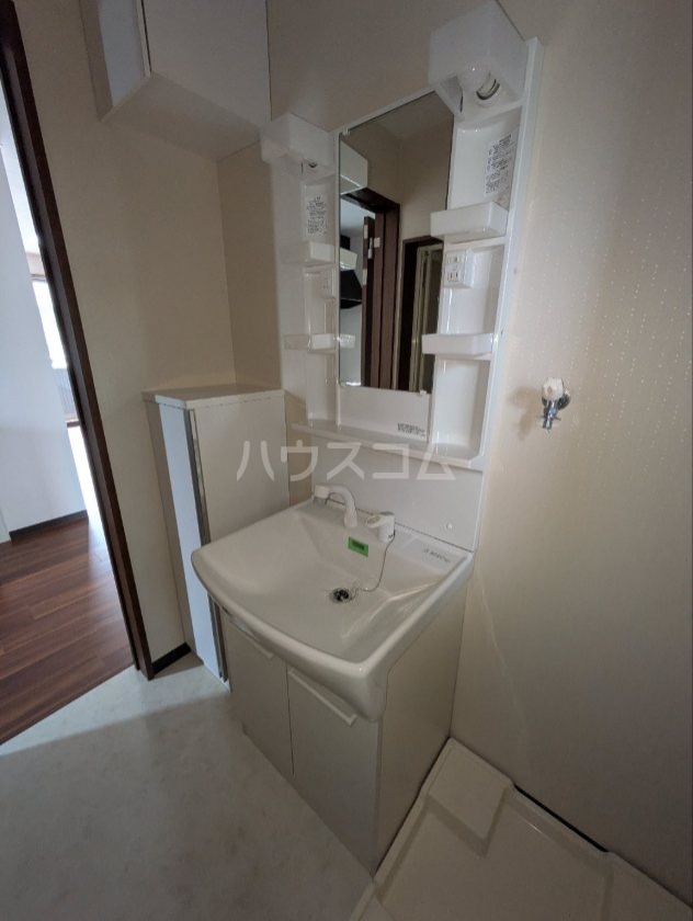 13/30 洗面