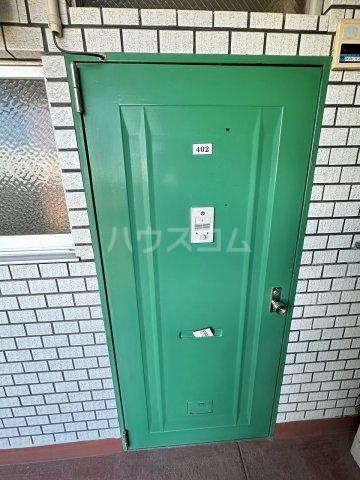 20/29 エントランス