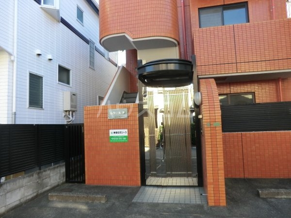 16/25 エントランス