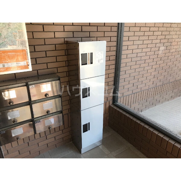 15/18 エントランス