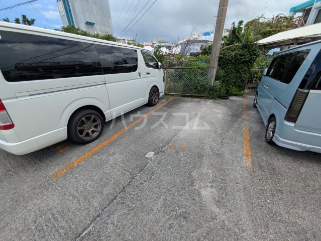 3/4 駐車場