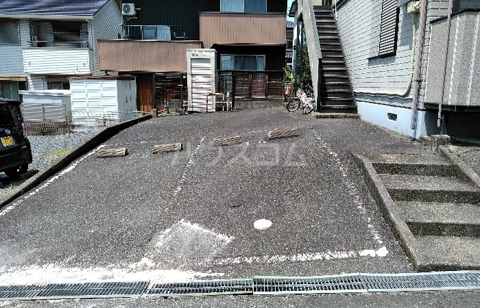 21/30 駐車場