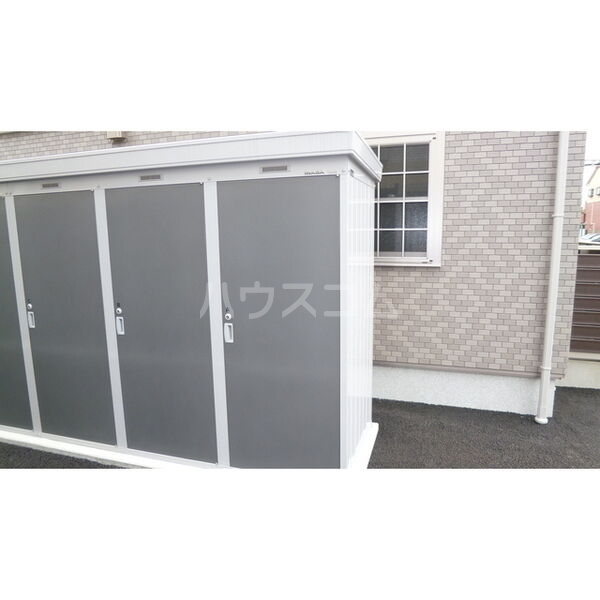 14/18 エントランス