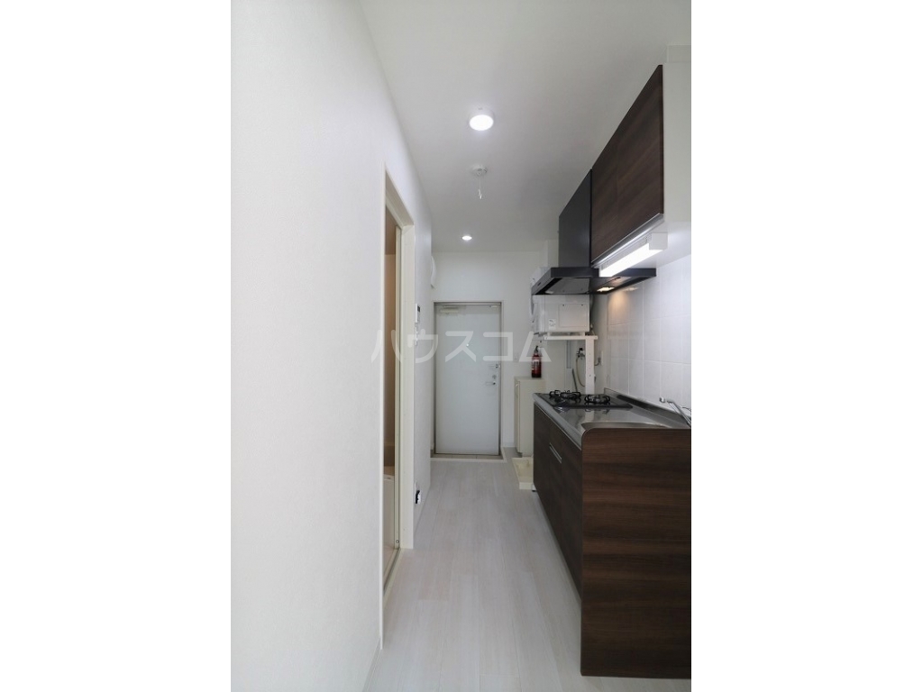 14/18 エントランス