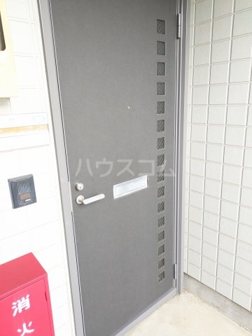 13/16 エントランス