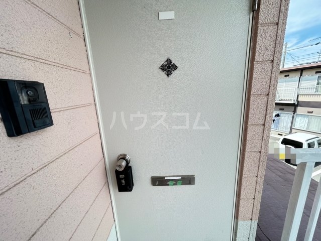 28/30 エントランス
