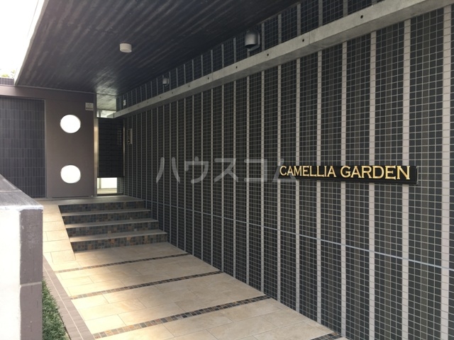 19/28 エントランス