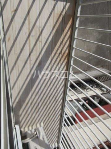 13/19 バルコニー