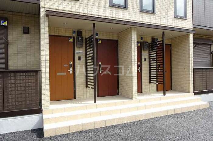 17/28 エントランス