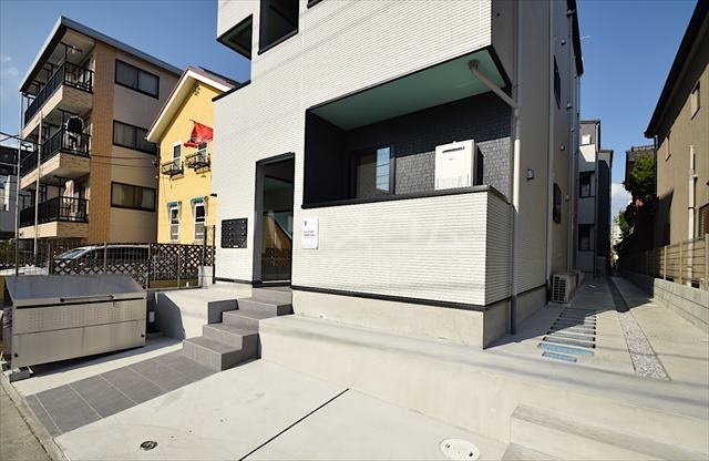 2/11 エントランス