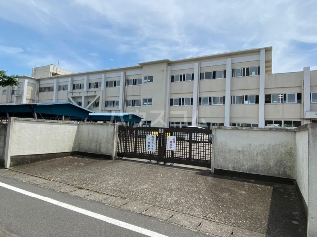 18/27 駐車場