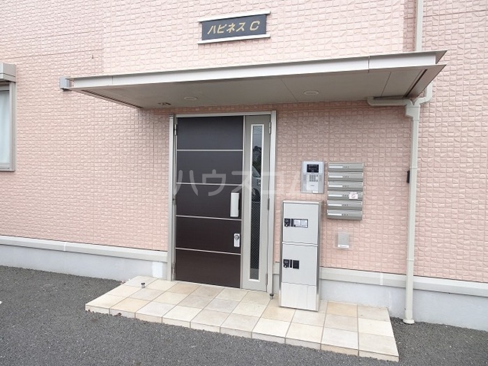 2/4 エントランス